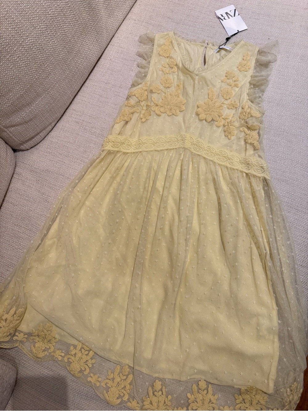Extraordinary vintage style Cream-Yellow lace, tulle &Floral dress Zara
